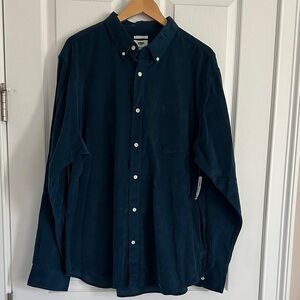 Men's Navy Blue Button-Down Shirt NWT